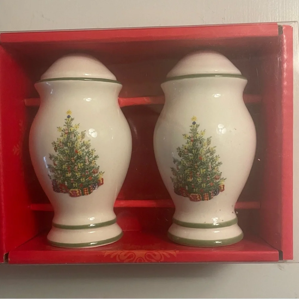 Christopher Radko Holiday Celebration Tree Salt & Pepper Shakers NIB Collectible